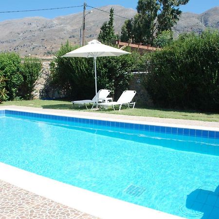 Villa With A Pool In Lefkogia Lefkogeia Esterno foto