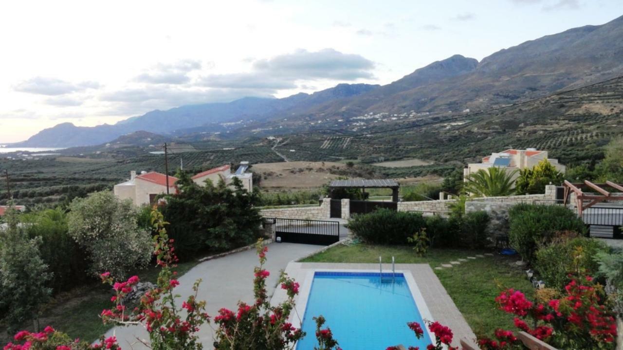 Villa With A Pool In Lefkogia Lefkogeia Esterno foto
